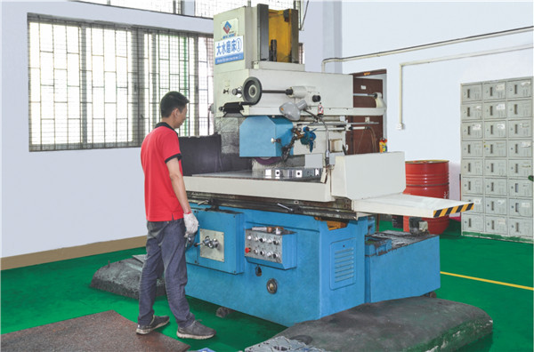 五金模零件公司